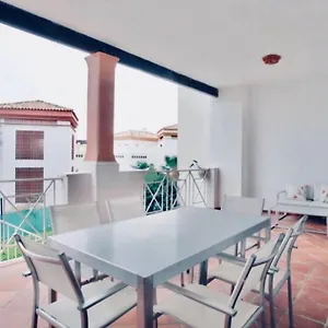 Apartamento Familiar Con Jardin Y Terraza Privada, Alcaidesa