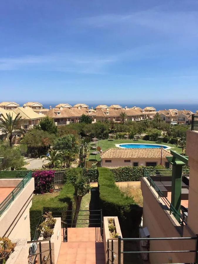Appartamento Bonito Apartamento En Alcaidesa Con Piscina Spagna